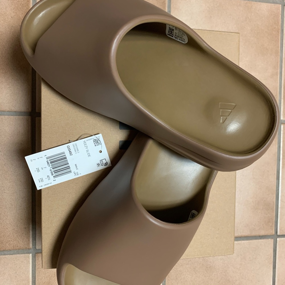 Yeezy Slide